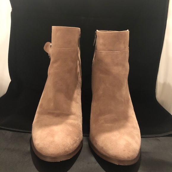 Heeled ankle booties - Picture 3 of 3